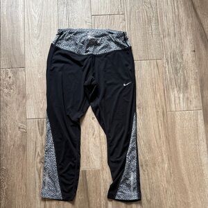 Nike Black Leggings with Gray Pattern